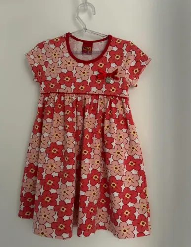 Vestido Kyly, tamanho 4 anos.
