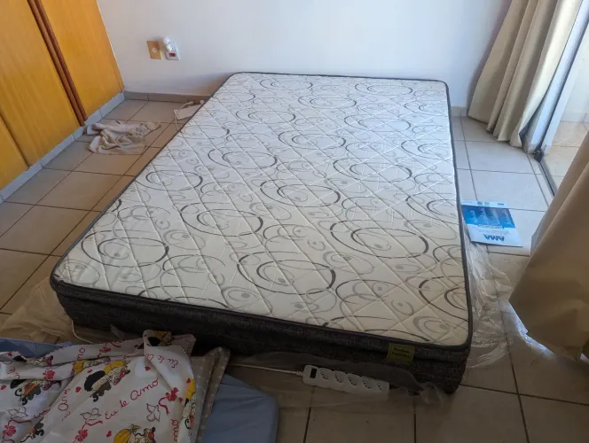Vendo colchão casal ortopedico D45 seminovo única dona motivo mudança