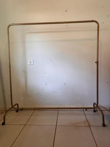 Arara de roupas desmontável