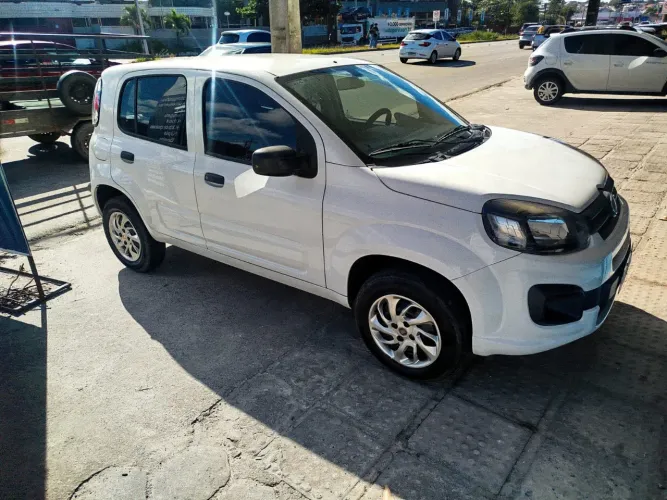 Fiat Uno Attractive 1.0 EVO Fire Flex 8V 5P 2020