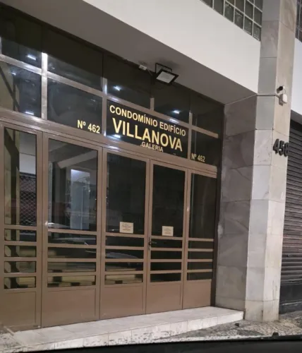 ALUGO - Apartamento Espaçoso no Centro de Curitiba - Edifício Villa Nova