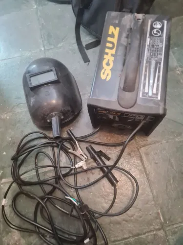 Máquina de solda bivolt
