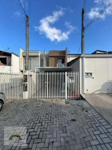 Sobrado com 2 dormitórios à venda, 67 m² por R$ 420.000,00 - Pinheirinho - Curitiba/PR