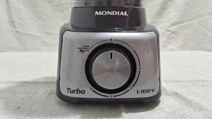 Liquidificador mondial novo