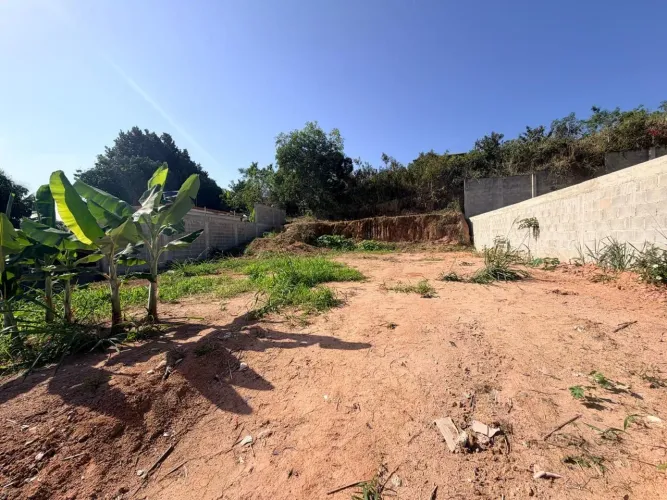 Vendo terreno localizado em ponta da fruta morro da lagoa no condomínio Maison du soleil