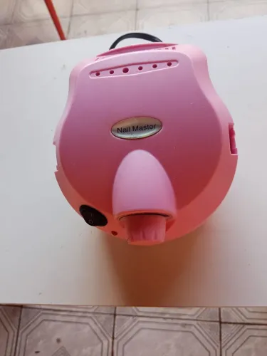 Máquina pra polir unha