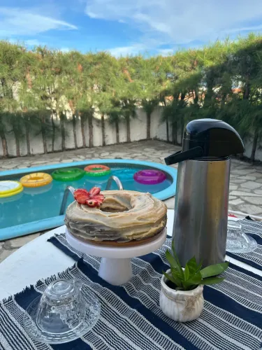 Alugo casa grande c/piscina a 300m da praia Fagundes-Lucena