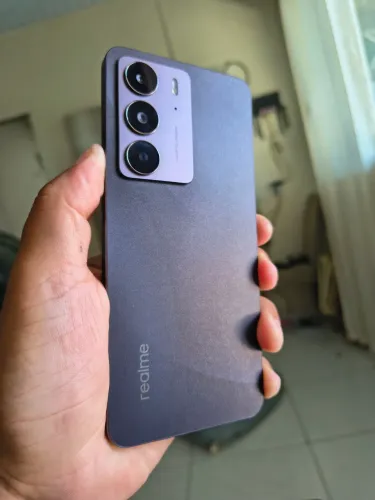 vendo realme C75 com todos os acessórios