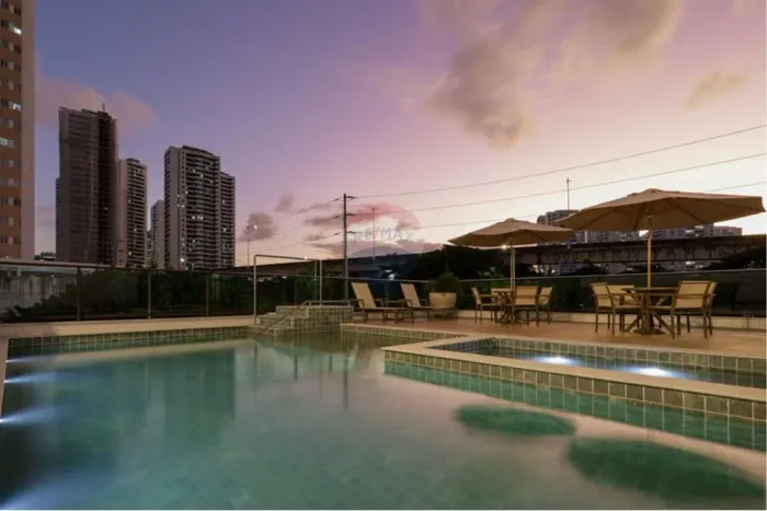 VENDO APARTAMENTO ALTO PADRÃO EM BOA VIAGEM