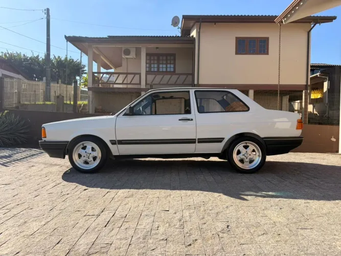 Volkswagen Voyage GL/ Special 1.6/ 1.8 (álcool) 1988