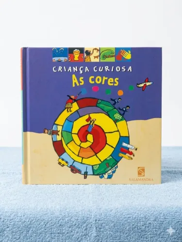 Livro "Criança Curiosa As Cores"