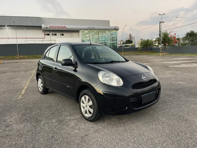 Nissan March 1.0 16V Flex Fuel 5P 2013