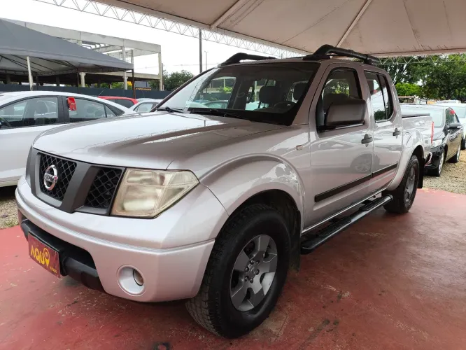 Nissan Frontier XE CD 4X2 2.5 TB Diesel 2010