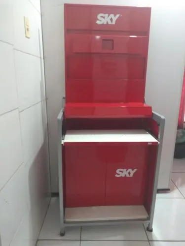 Balcão promocionla de metal