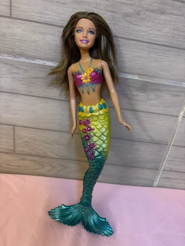 Boneca Mattel Barbie Sereia Green Color Change