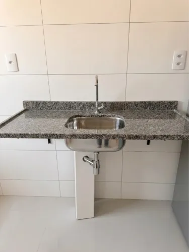 VENDO PIA DE GRANITO COM CUBA INOX EMBUTIDA