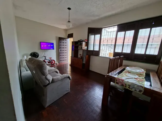 CASA À VENDA EM ICOARACI | 100M² | 2 QUARTOS SENDO 1 SUÍTE | 4 VAGAS | ICOARACI