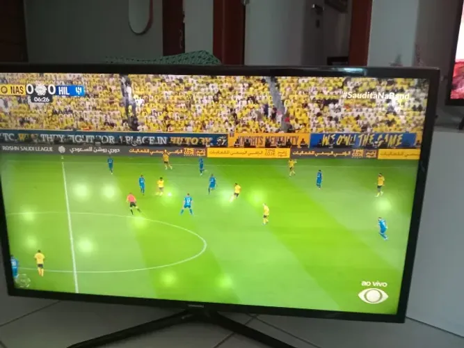 TV 40 Smart LED 3D FHD/DTV/WIFI Samsung (COM PROBLEMA EM ALGUNS LEDS))