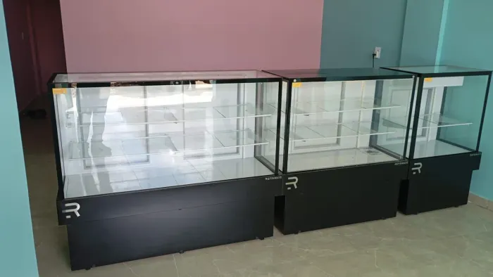Balcão Refrigerado Vitrine Expositor de frios, embutidos, laticínios e tortas em até 10x 
