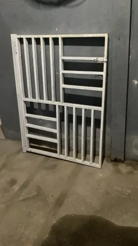 PORTÃO DE METALON PEQUENO