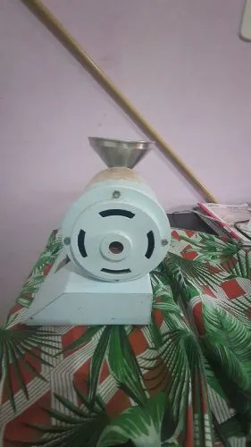 Vendo máquina de moer café ou temperos