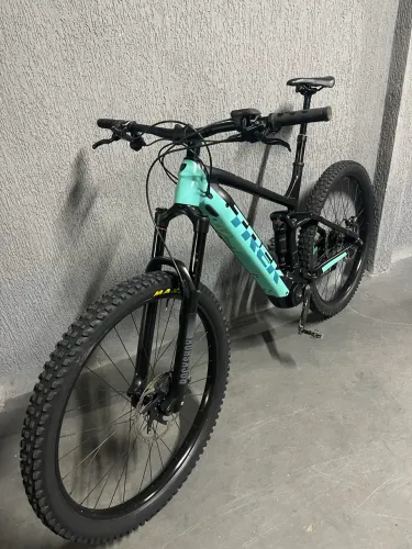 E-bike trek Rail 5 muito nova com UP grade