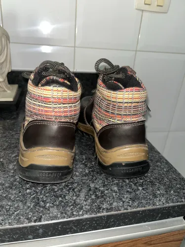 Bota de Segurança Feminina nº35