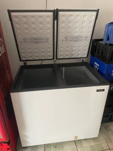 Vendo freezer esmaltec