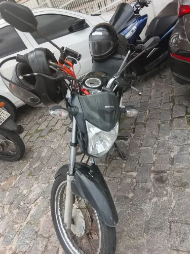 Vendo uma moto start 2024