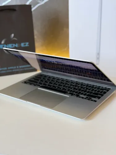Macbook Air M1 13", 2020, 8GB e 256GB Ssd, Semi novo impecável e completo! TROCAS