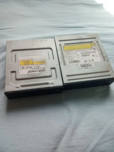 2 leitores de disco pc