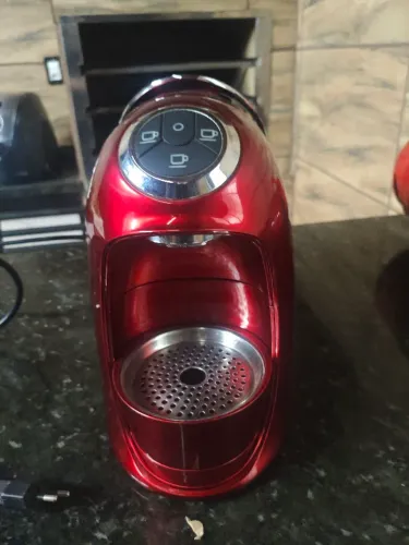 Cafeteira Espresso Versa Vermelha Automática - TRES 3 Corações