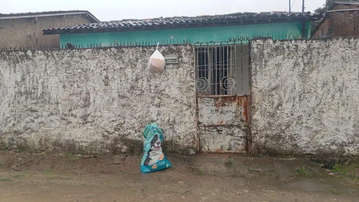 Pra vender casa muito grande casa terreno nuis preço fasso troca