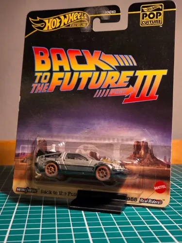 Hot Wheels Premium DeLorean Time Machine 1955 Back To The Future