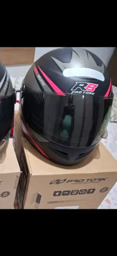 Vendo capacete numeração 60 