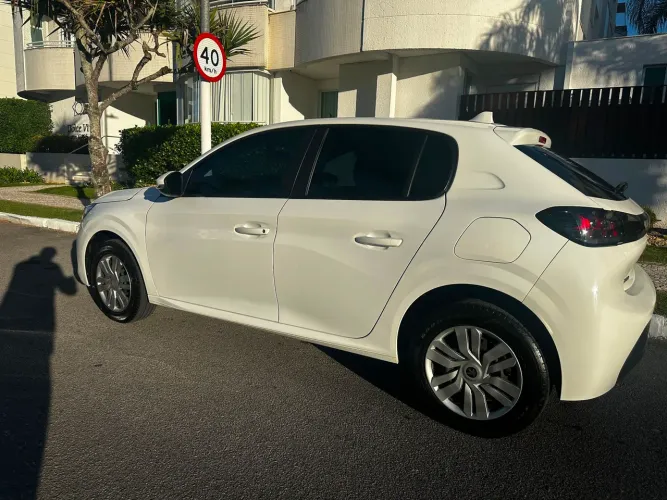 Peugeot 208 Like 1.0 Flex 6V 5P Mec. 2024