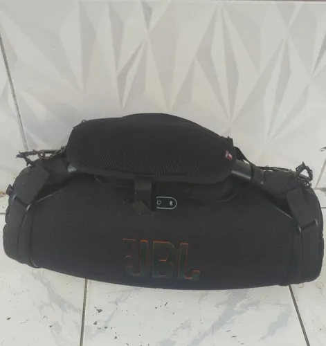 Bombox3 nova , 1600