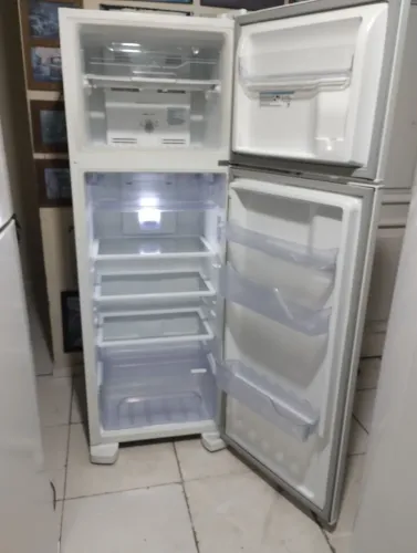 Geladeira duplex Electrolux Frost Free 360 L entrego ler anúncio