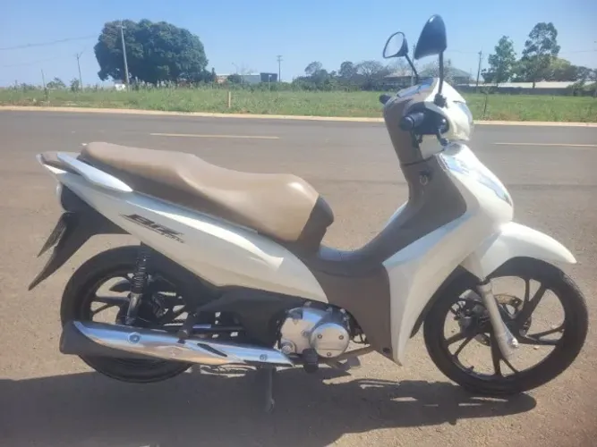 Honda Biz 125cc 2024.