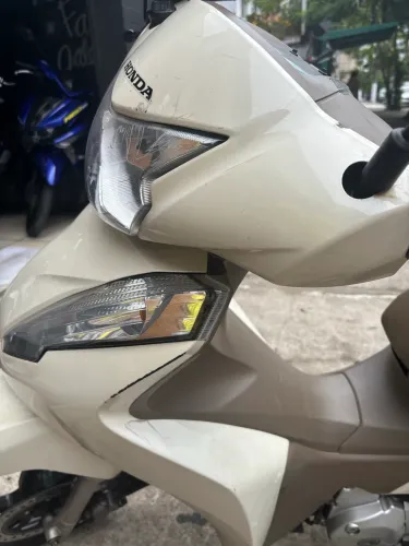 Vende-se Honda Biz 125 - ano 2023 / 20000km rodado / única dona