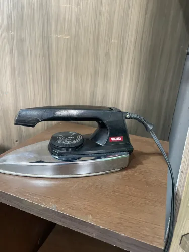 Ferro de passar Wallita antigo 