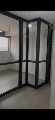 vende duas portas de vidro linha Gold suprema