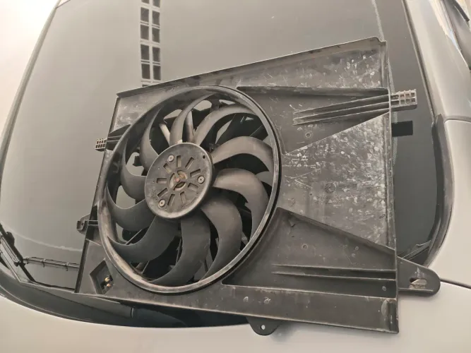 Ventoinha para Cobalt, Onix e  prisma automáticos 