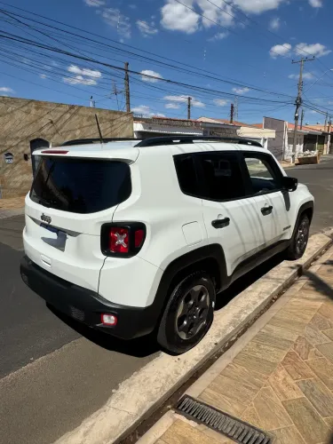 Jeep Renegade STD 1.8 4X2 Flex 16V AUT 2021