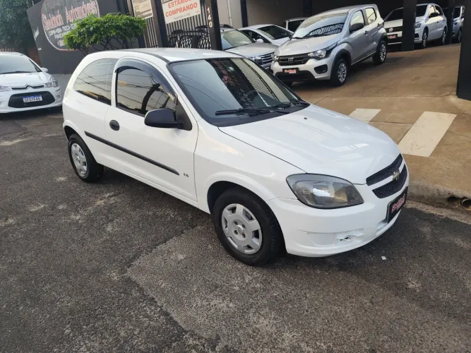Chevrolet Celta Life/ LS 1.0 MPFI 8V Flexpower 3P 2012