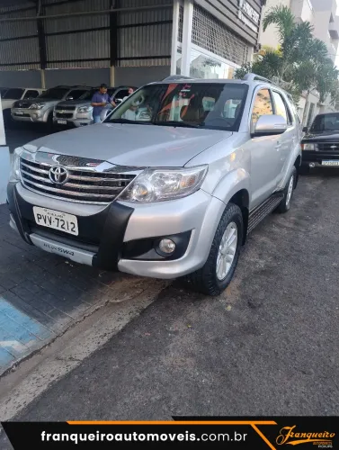 Toyota Hilux SW4 SRV 4X2 2.7 Flex 16V Aut. 2015