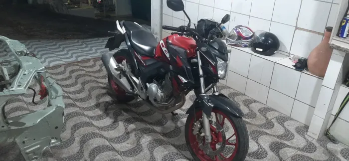 CB 250F twister