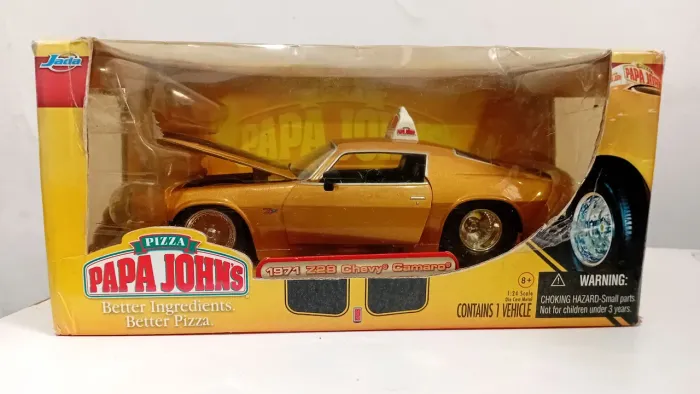 Miniatura Chevy Camaro 1971 Pizza Papa Johns 1:24 JADA