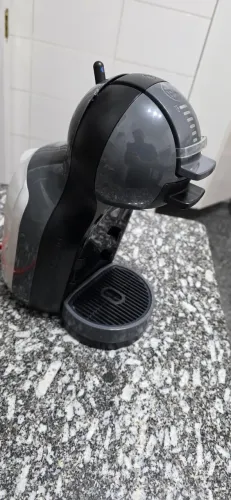 Nescafé Dolce Gusto Mini Me - Retirada de peças