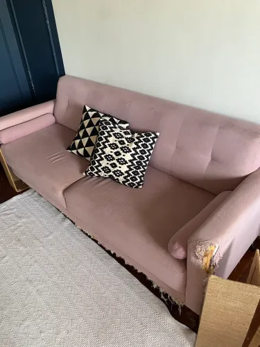 Sofá rosa living 1,80